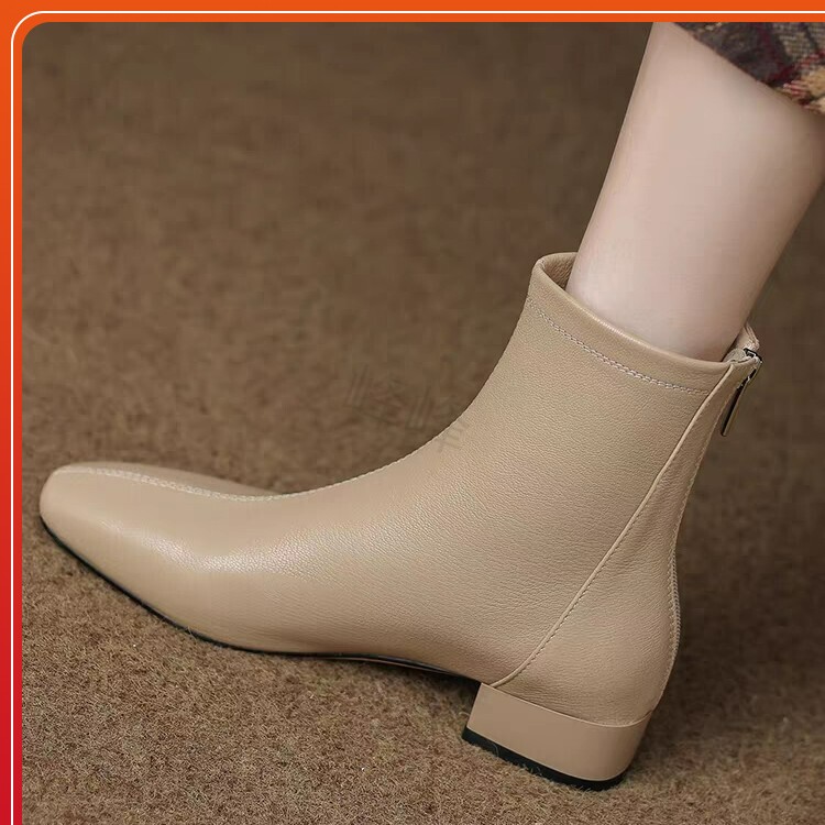羊皮低跟小短靴秋冬女鞋2025新款法式真皮显瘦女靴子奶茶色瘦瘦靴