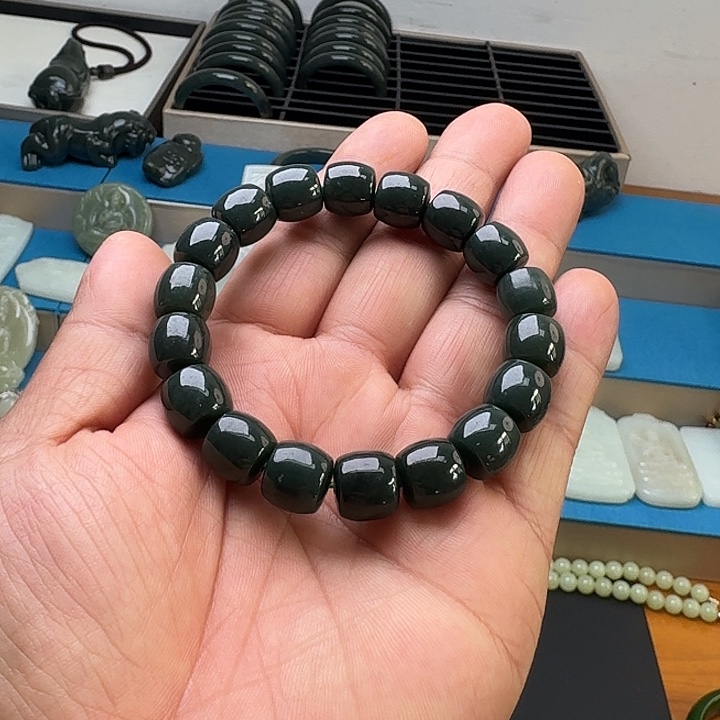 和田玉未镶嵌手链