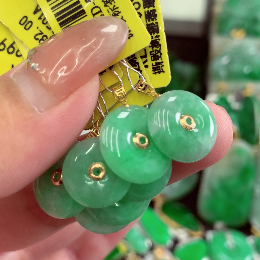 翡翠18K金镶嵌吊坠(不含链)多样性发货选选其一