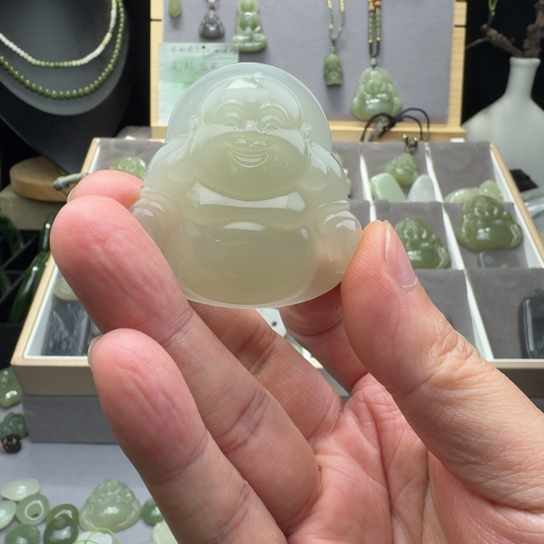 和田玉颈饰未镶嵌