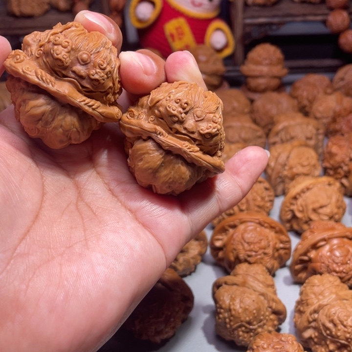 不*蛤蟆头雕刻的唐狮