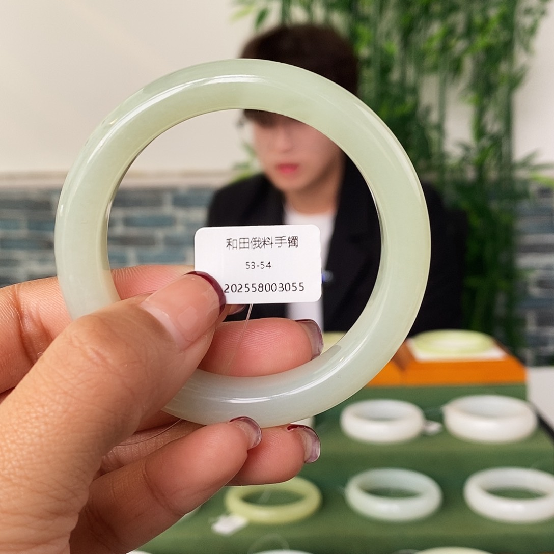 和田玉手镯未镶嵌3055