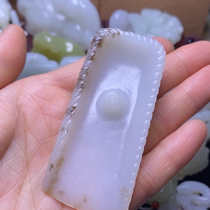 和田玉未镶嵌吊坠(不含链)