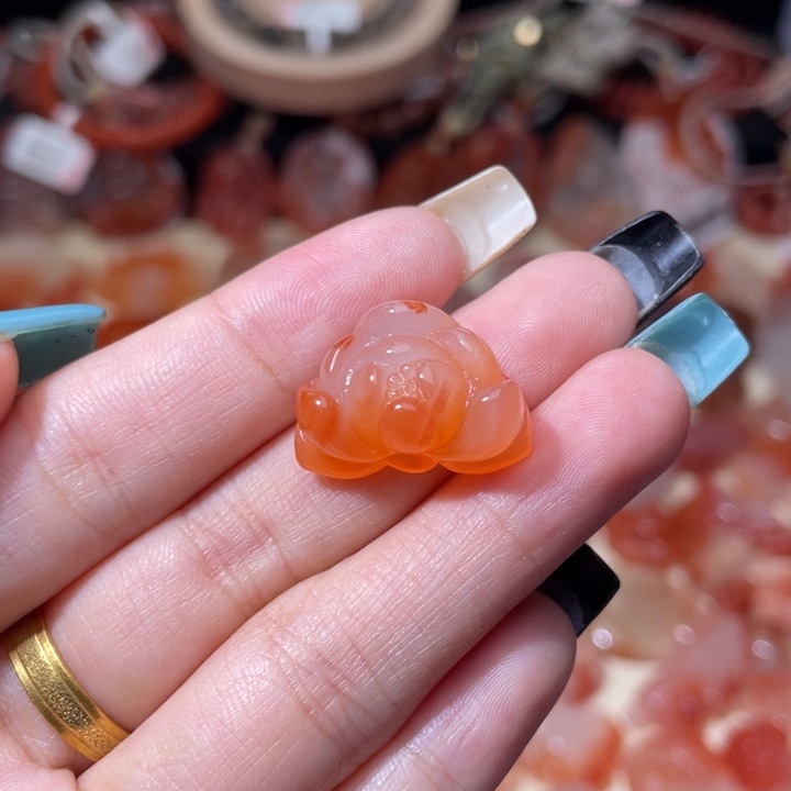南红玛瑙荷花打孔备注未镶嵌427