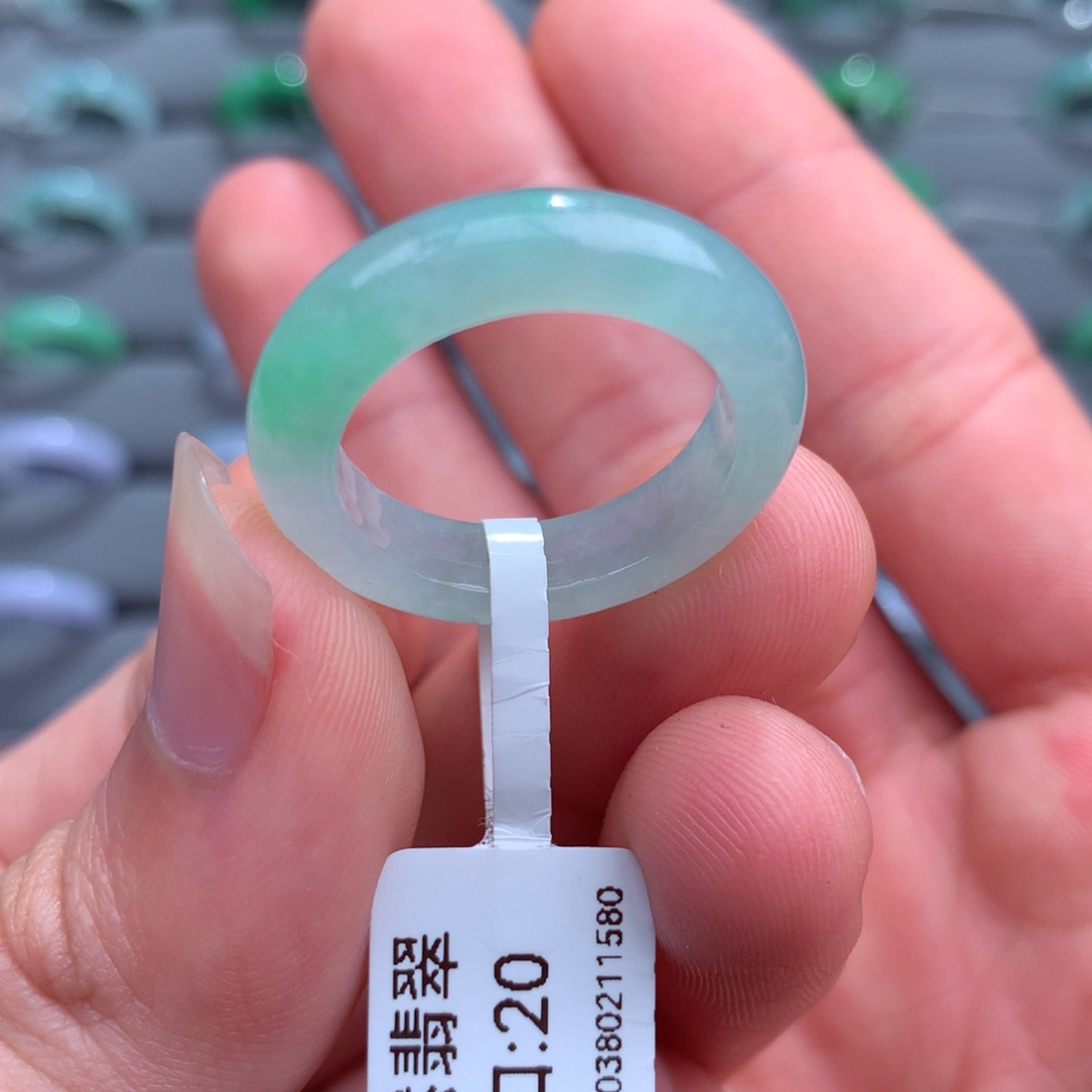 翡翠戒指未镶嵌天然