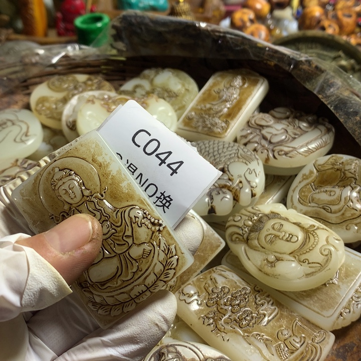 万***意龙脊菩提吊坠044044