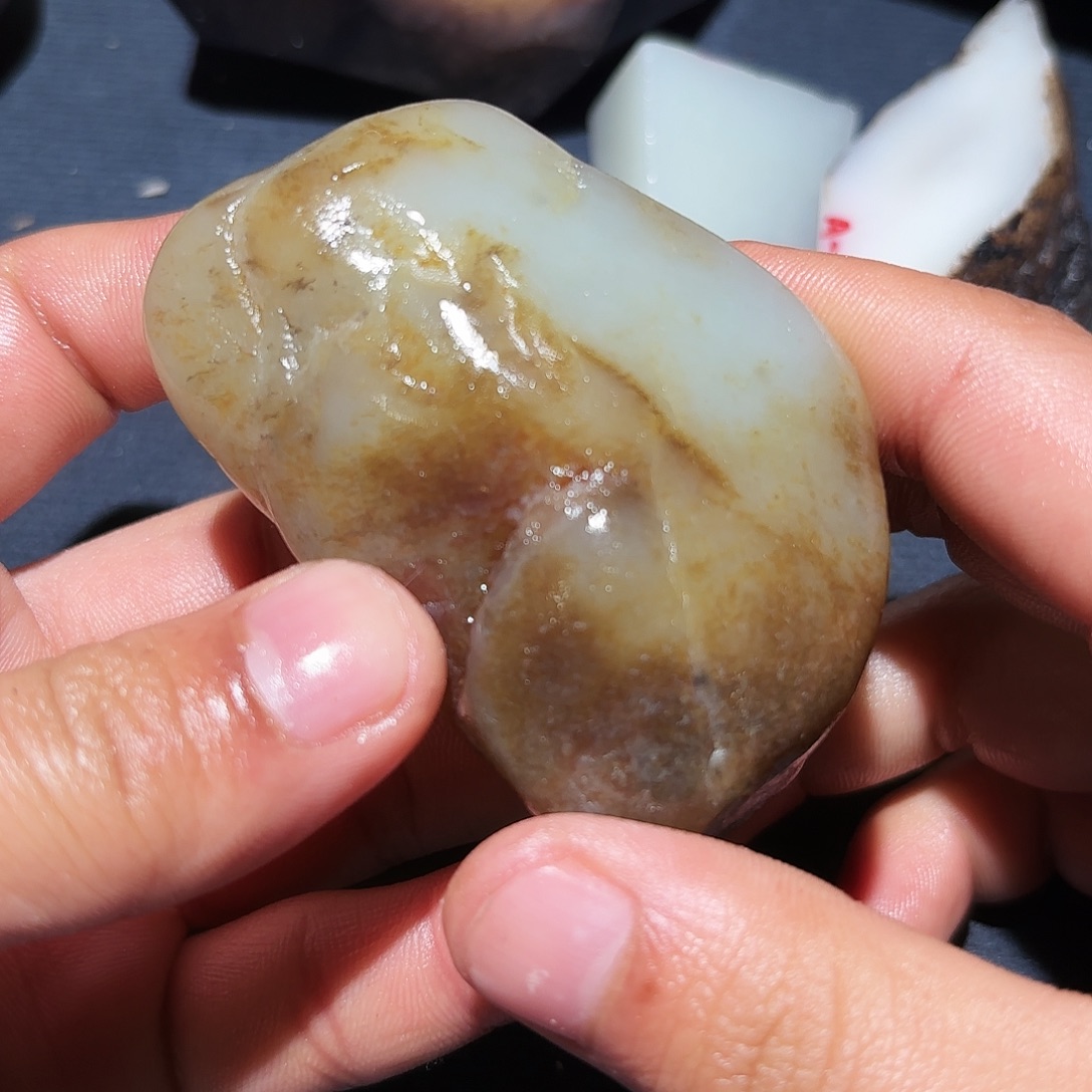 和田玉未镶嵌挂件