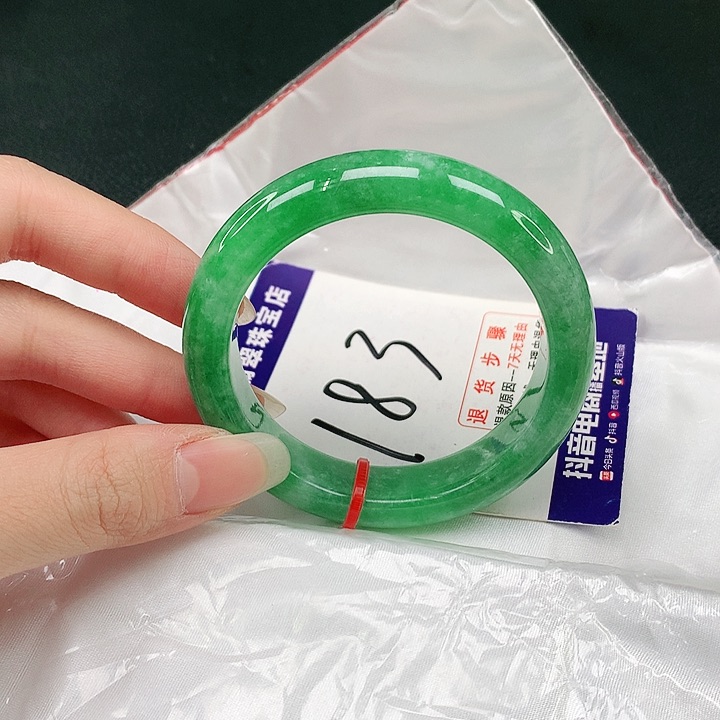未镶嵌手镯翡翠翡翠手镯