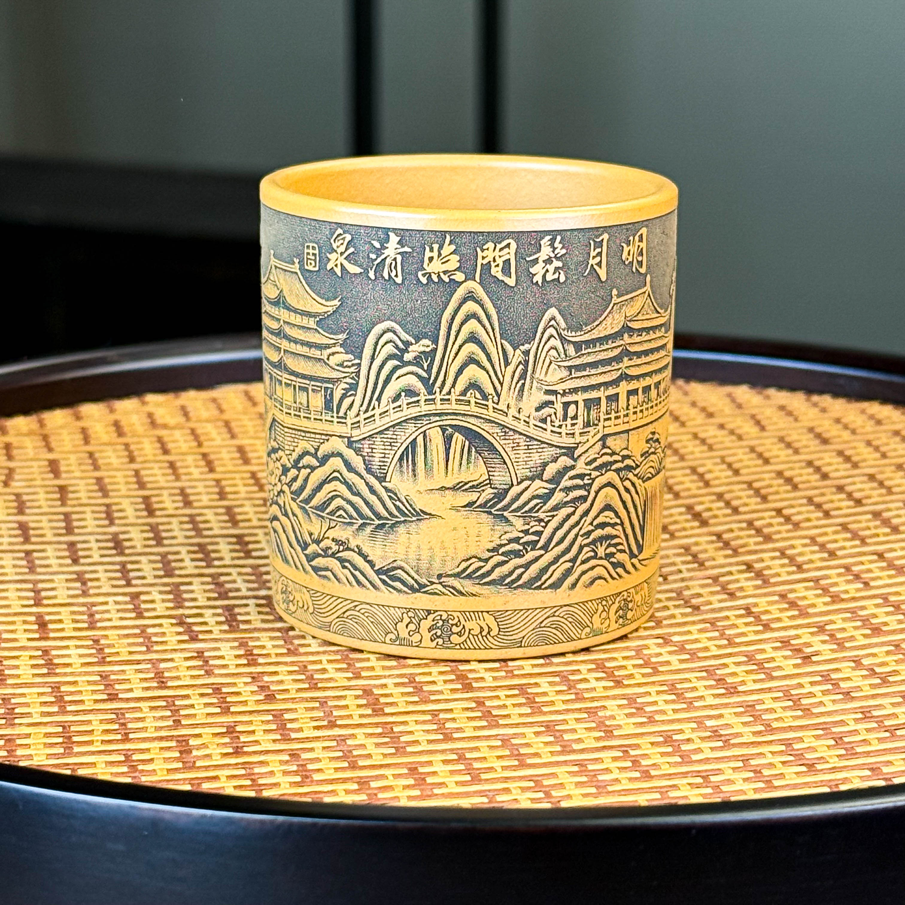  宜兴全手工紫砂 刻绘紫砂杯原矿黄金朱泥泥料清泉图主人杯品茗杯