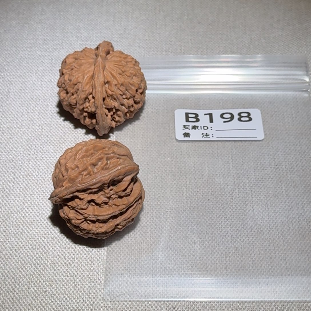 文玩核桃吊坠四座楼198