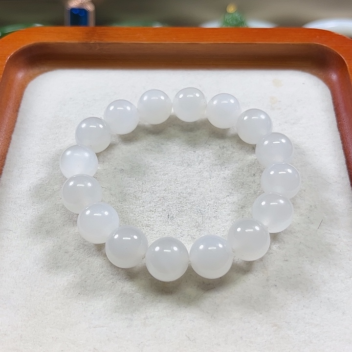 未镶嵌手链和田玉