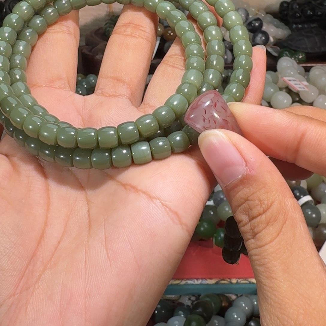 帝***8和田玉未镶嵌手链