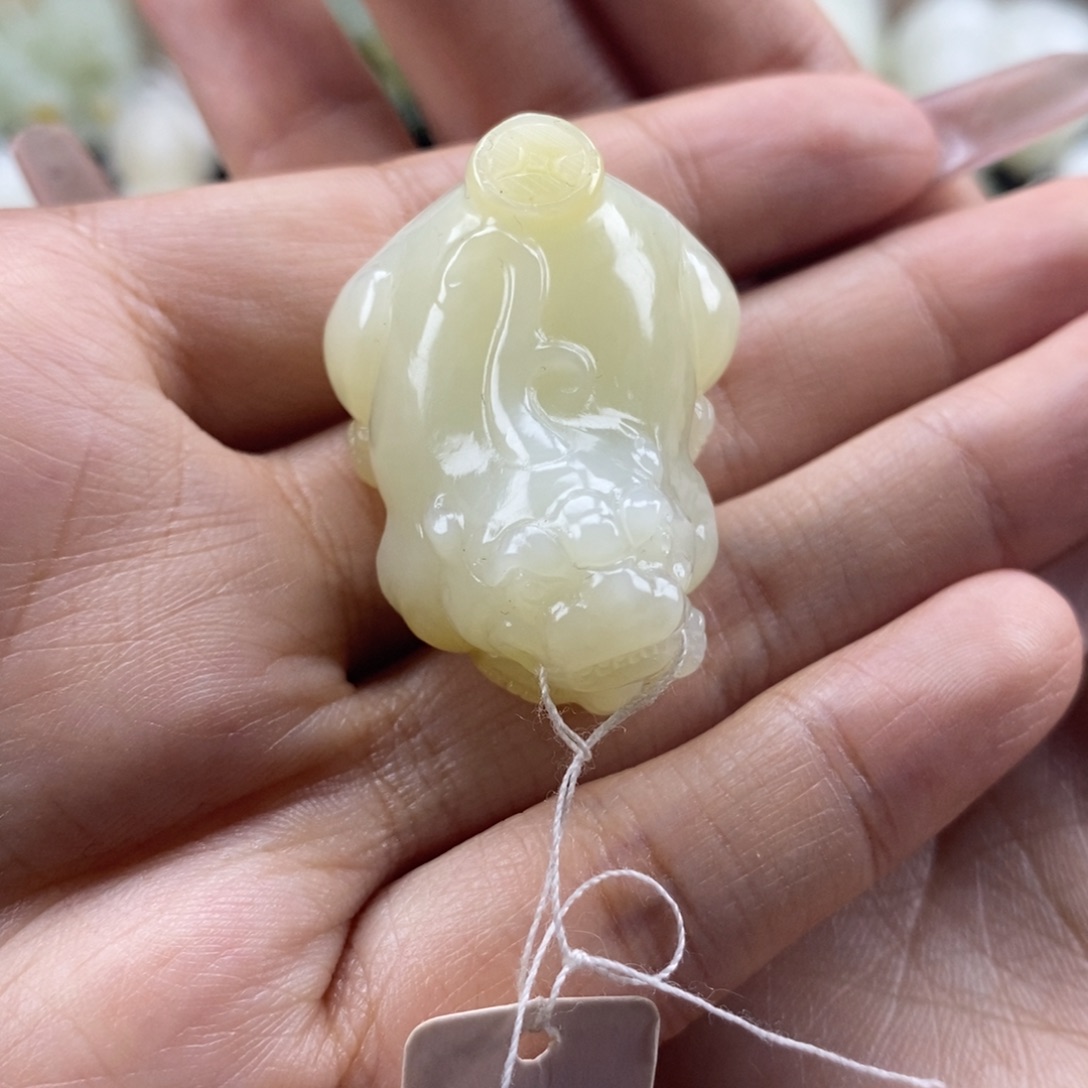 和田玉挂件未镶嵌