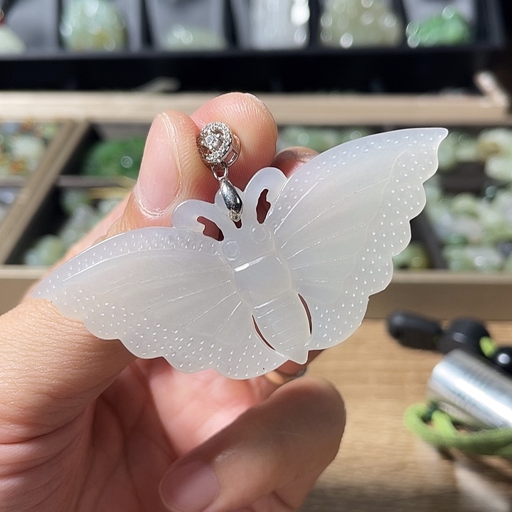 和田玉银S925镶嵌颈饰?****K