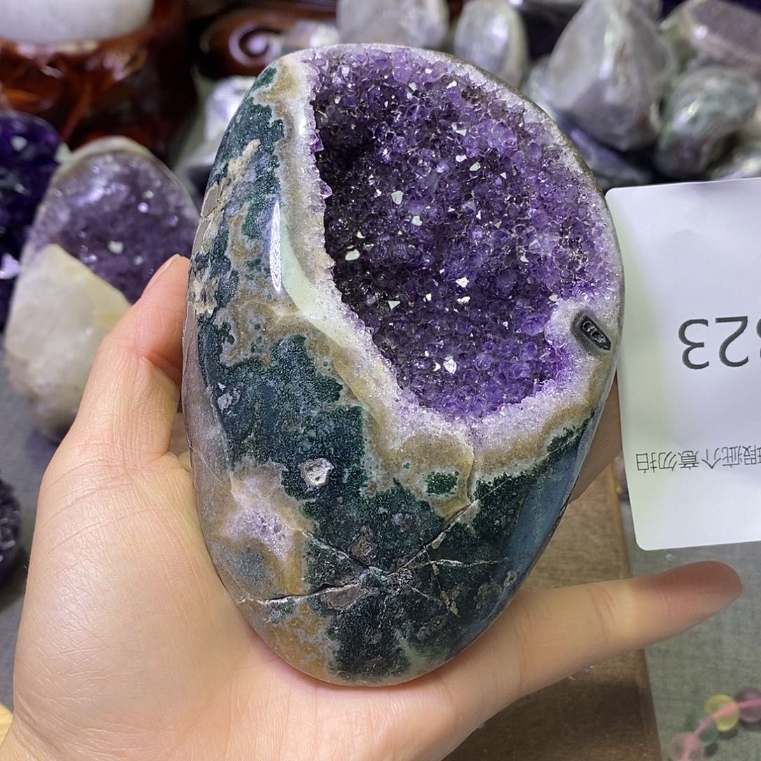 紫晶大型摆件（非配饰）未镶嵌