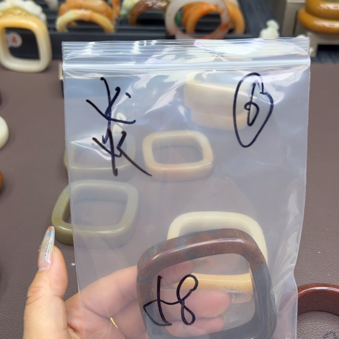 石英质玉手镯未镶嵌炎