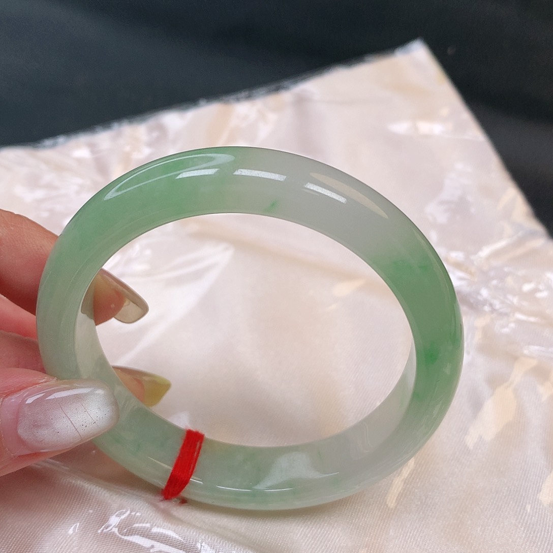 翡翠手镯未镶嵌1****5翡翠手镯237号