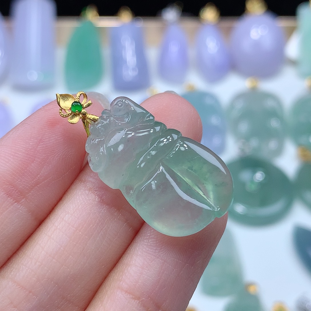 颈饰18K金镶嵌翡翠翡翠