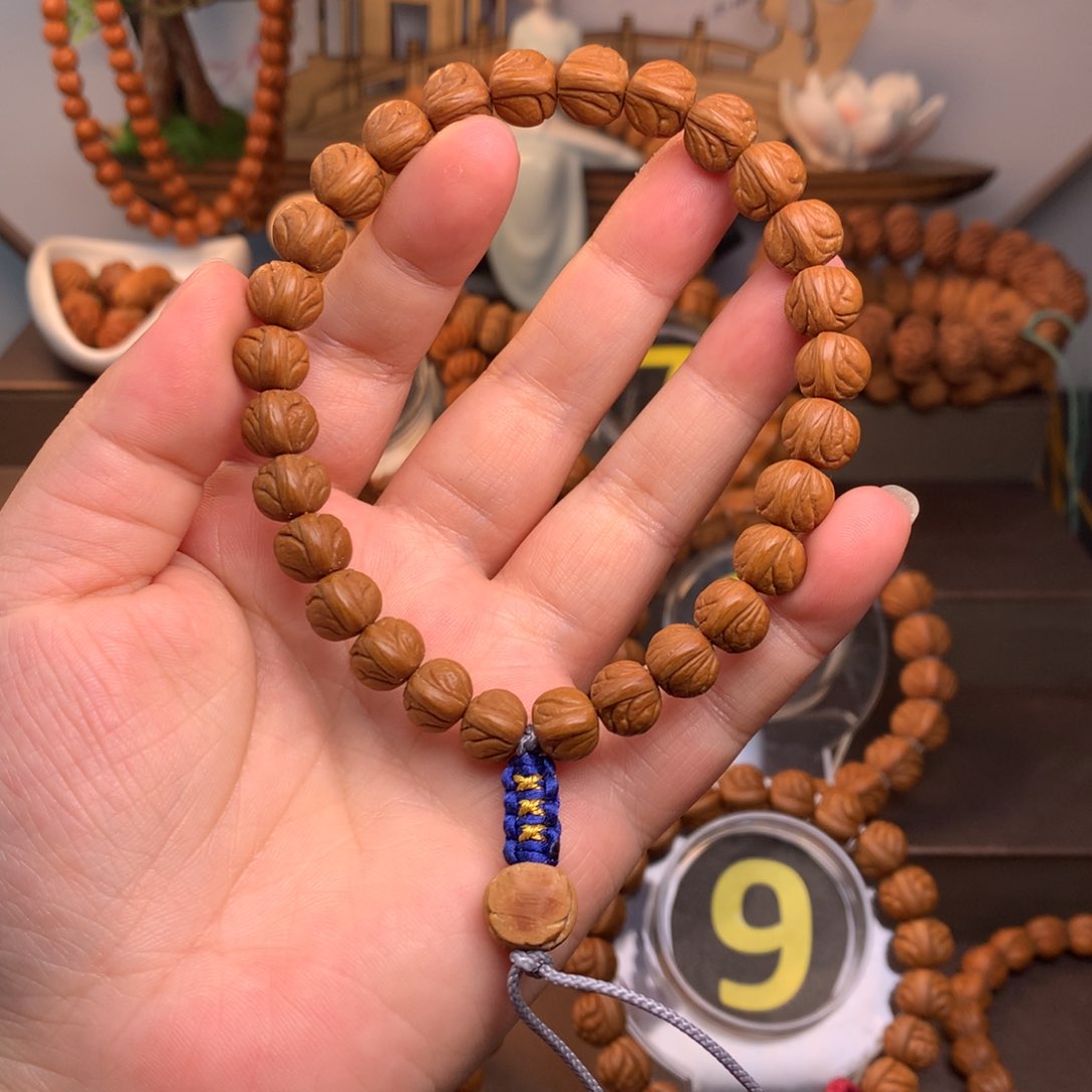 桃核手串吉***哥玉龙脊10尺寸