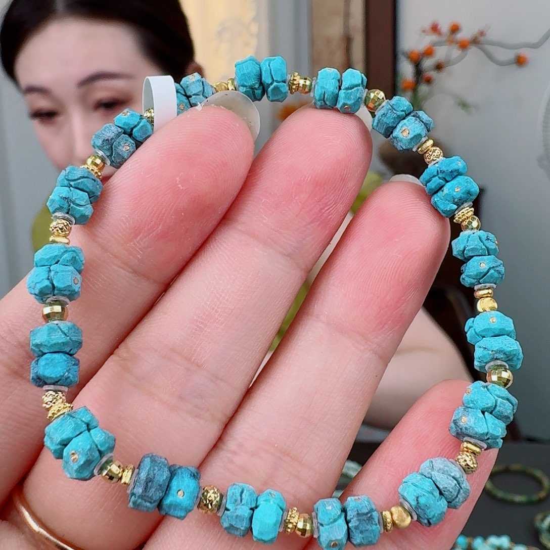 未镶嵌绿松石珠宝奇石