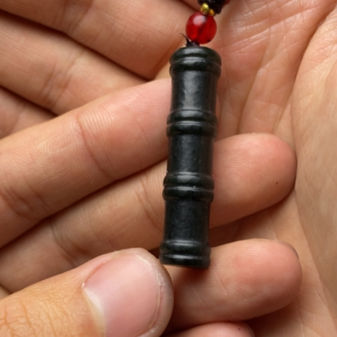 思***瑶和田玉未镶嵌颈饰