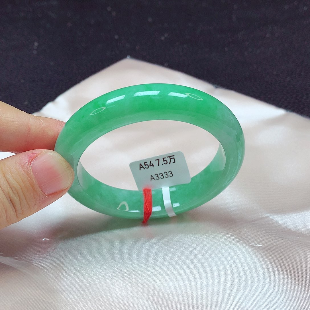 翡翠手镯未镶嵌手镯54