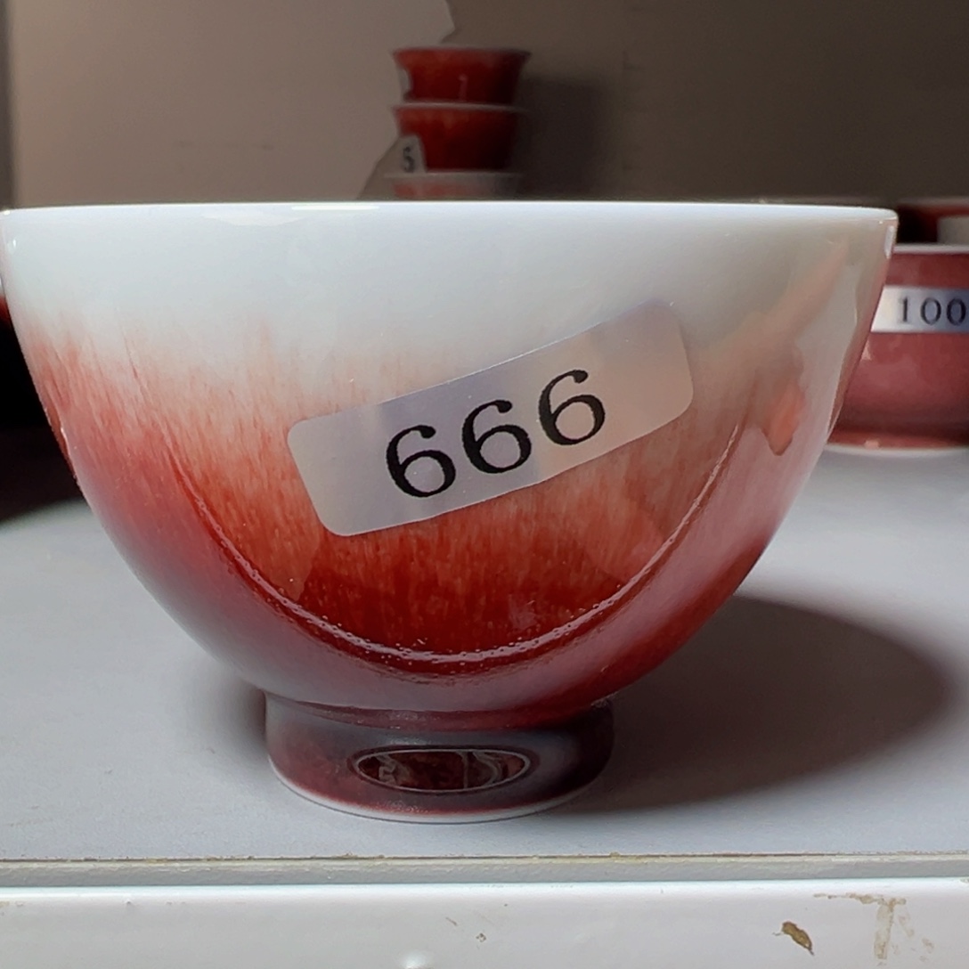 陶景德镇陶瓷郎红微瑕