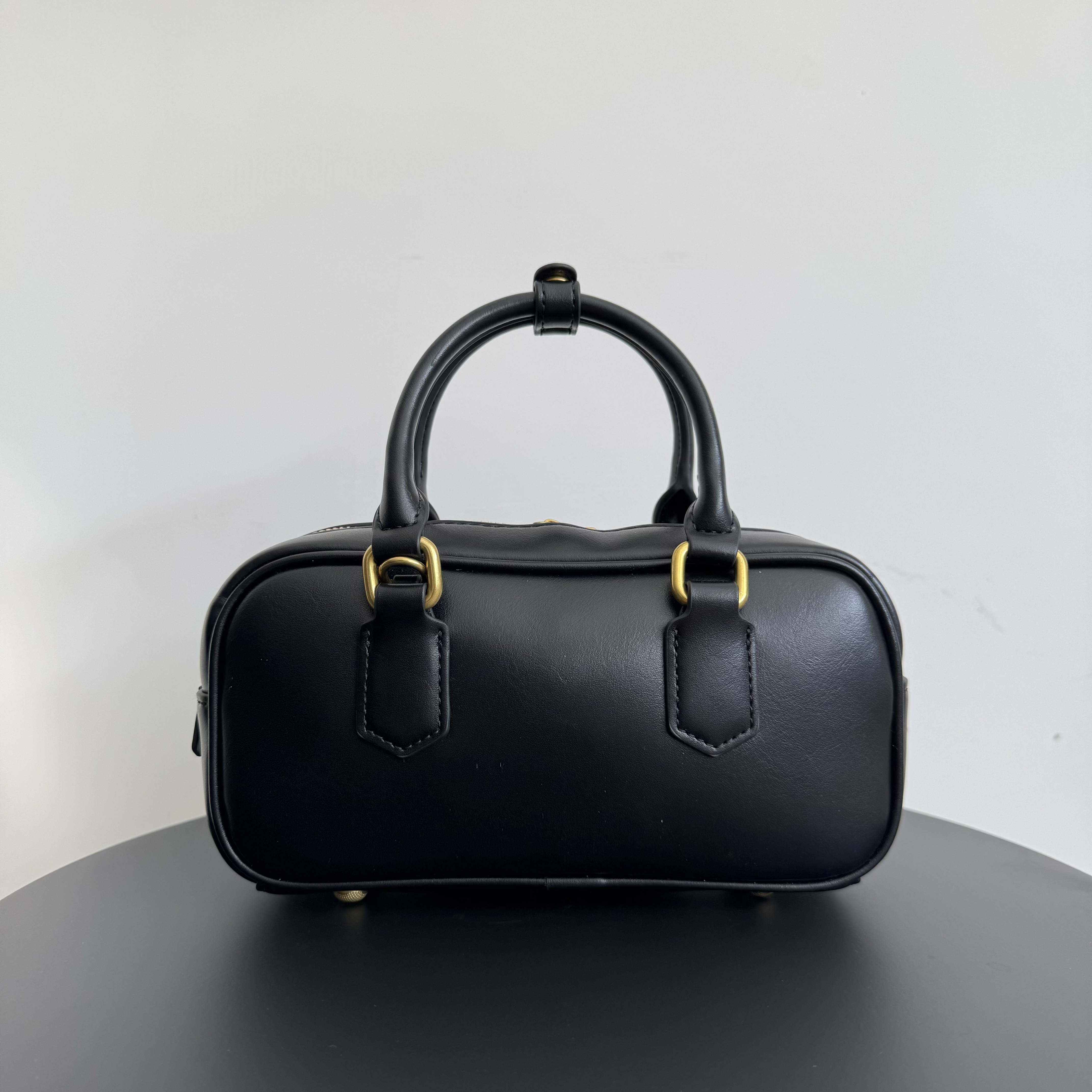 轻奢复古百搭黑色手提斜挎包