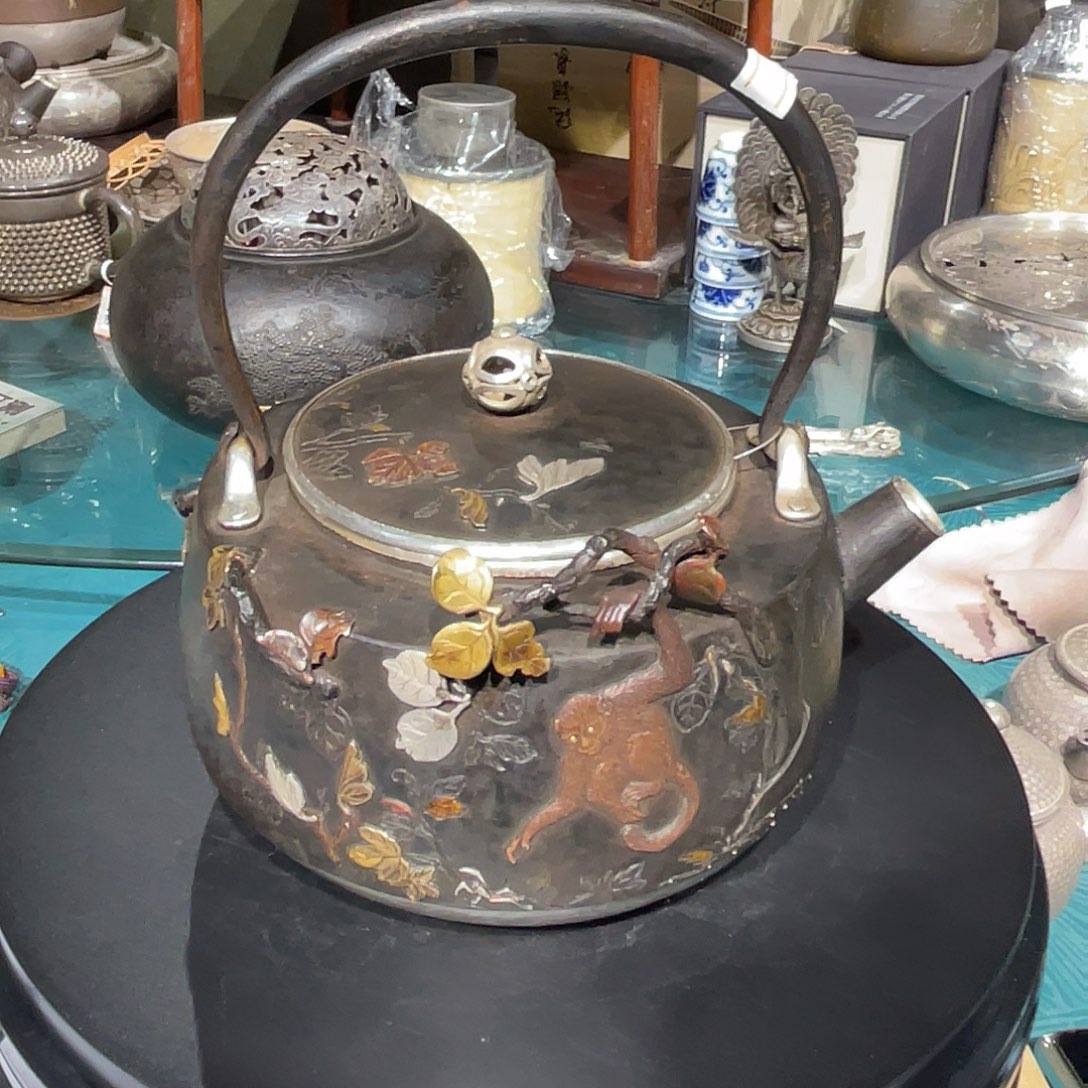 波***仔纯银名家作品铁包银金工银壶