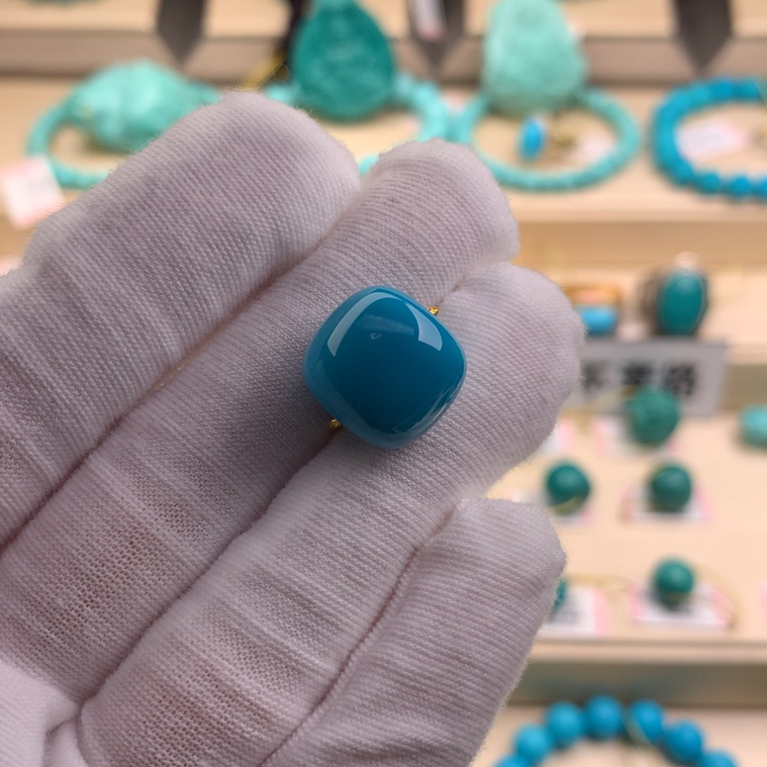 绿松石未镶嵌颈饰13.8×13