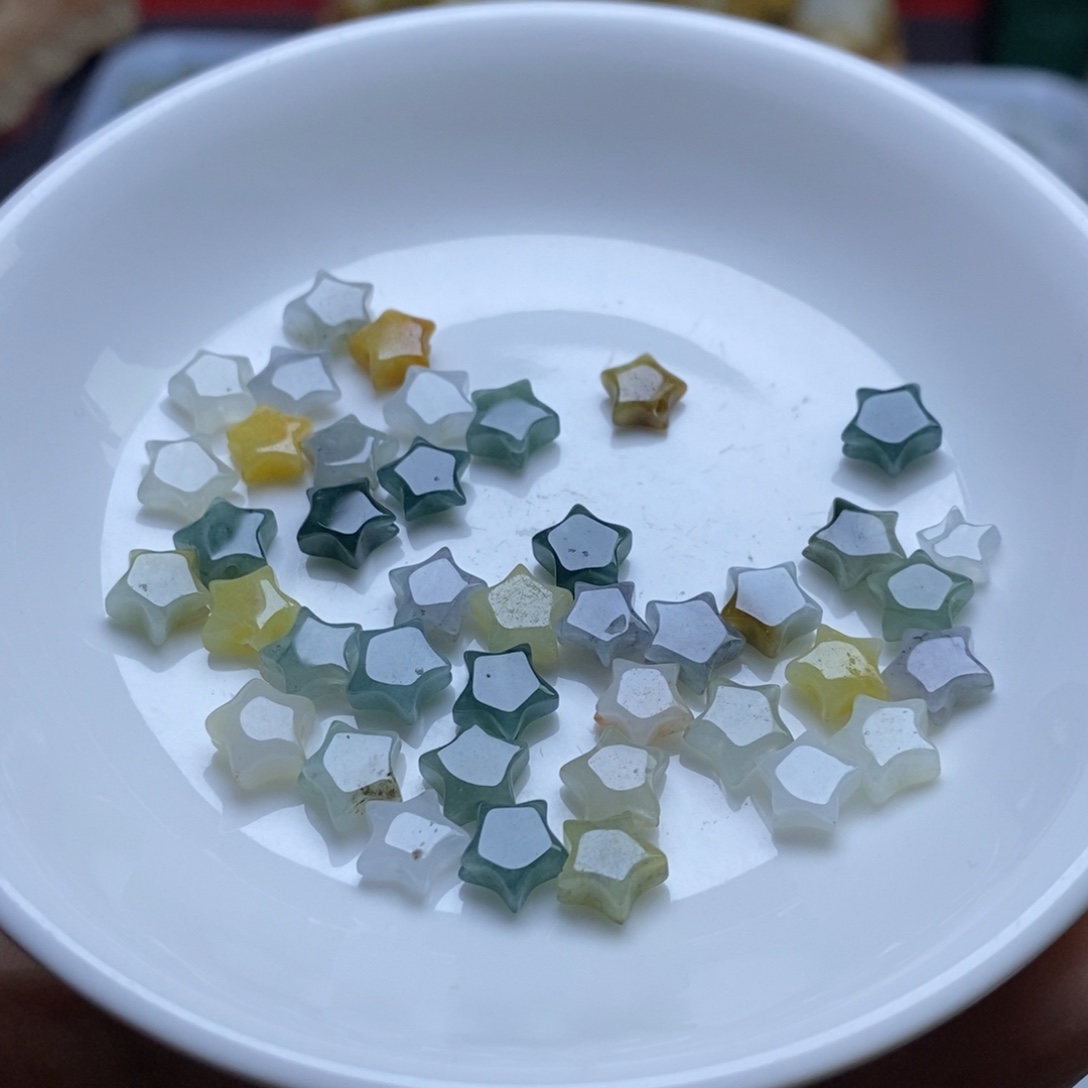 翡翠未镶嵌手链五角星2个