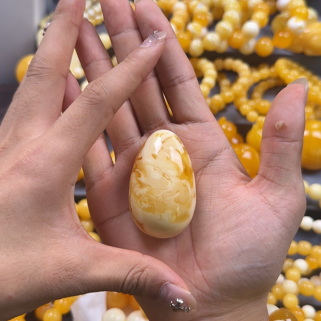 琥珀珠宝奇石未镶嵌水滴