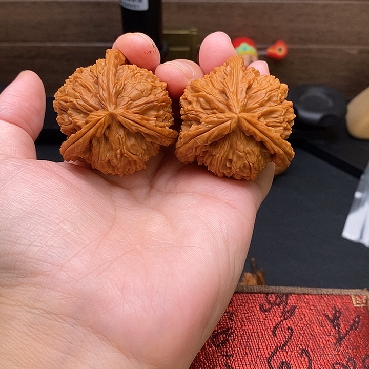 静***变把件文玩核桃白奔
