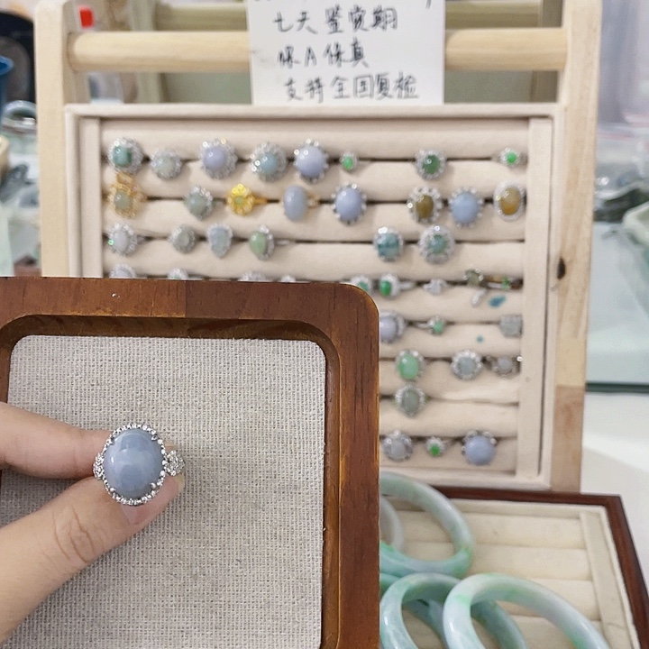 翡翠未镶嵌颈饰天然翡翠Ａ货