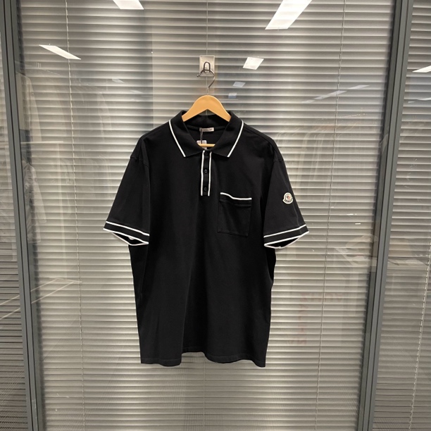 未使用 MONCLER 侧面经典小logo黑色男款Polo短袖 xxl码 #10210
