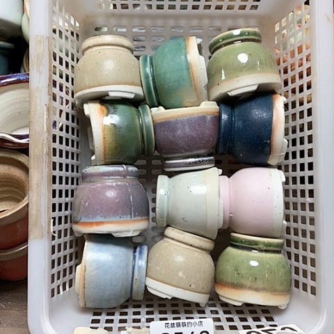 紫砂花盆543微瑕品口径3厘米左右