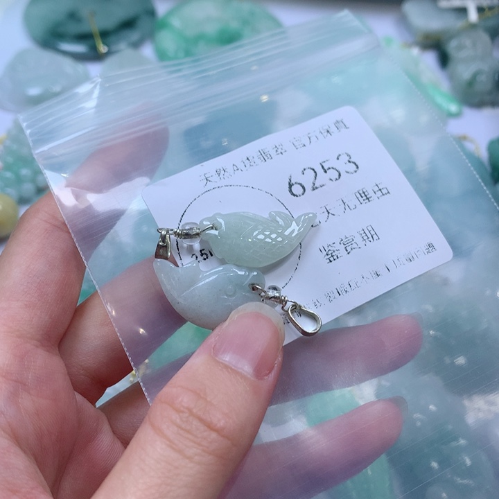 颈饰银S925镶嵌翡翠翡翠