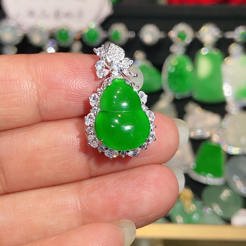 【闪购商品】颈饰未镶嵌翡翠天然翡翠