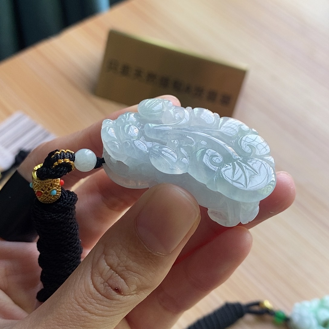 【闪购商品】颈饰未镶嵌翡翠清***处天然缅甸Ａ货翡翠