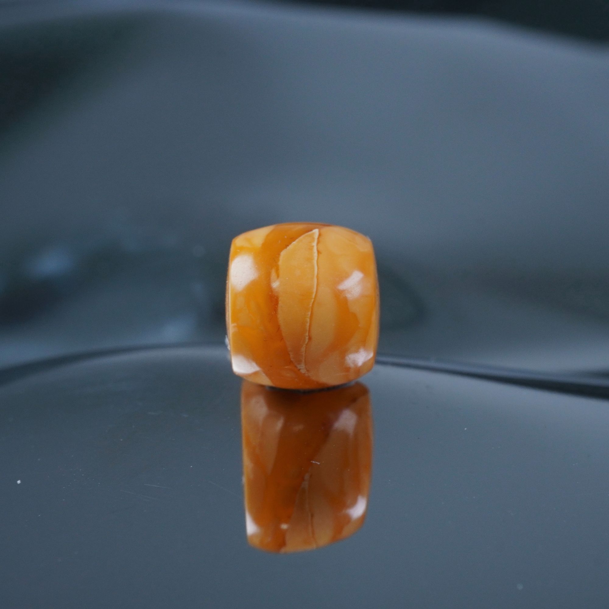 烤色老蜡金妖花直切单珠尺寸9*8.2mm天然琥珀蜜蜡文玩配饰