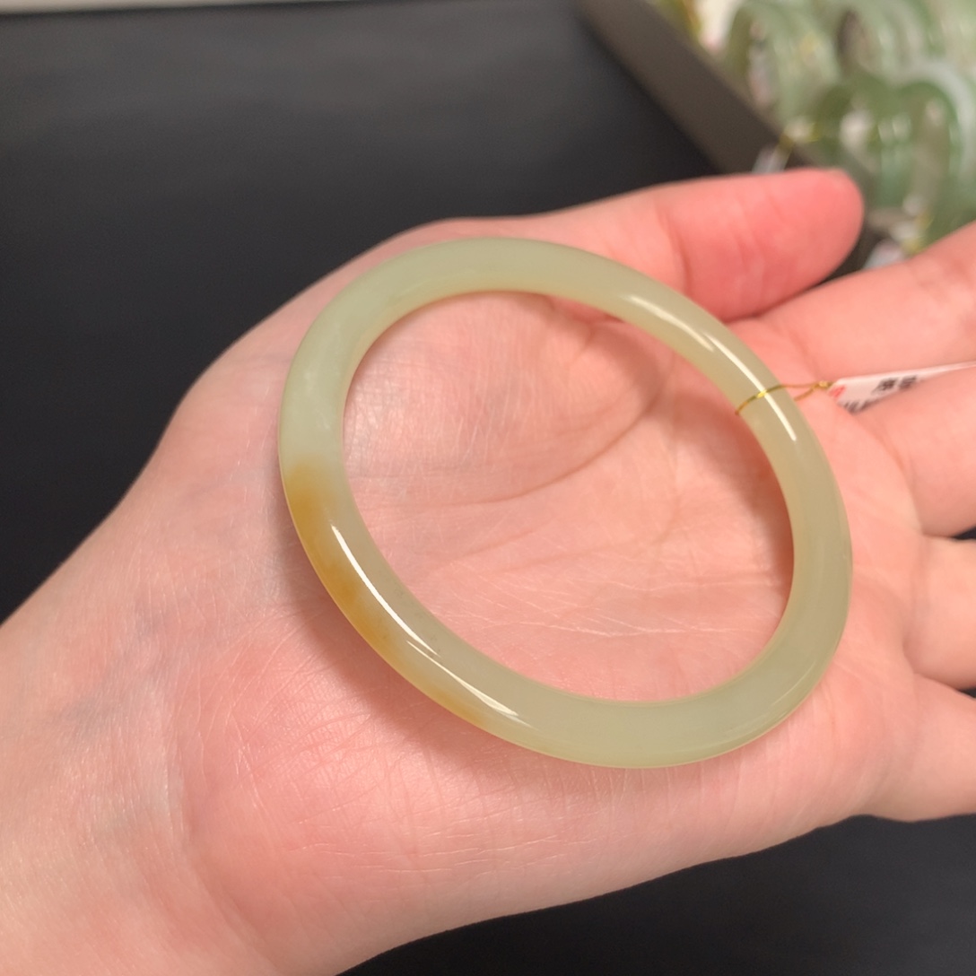 和田玉手镯未镶嵌52