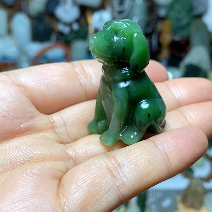 平***)和田玉未镶嵌颈饰