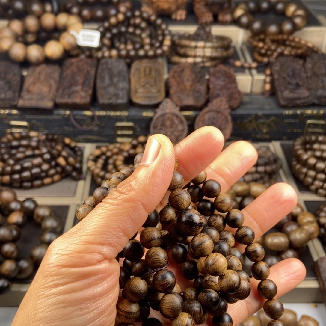 沉香手串恩*越南芽庄白棋玉化虎斑留疤