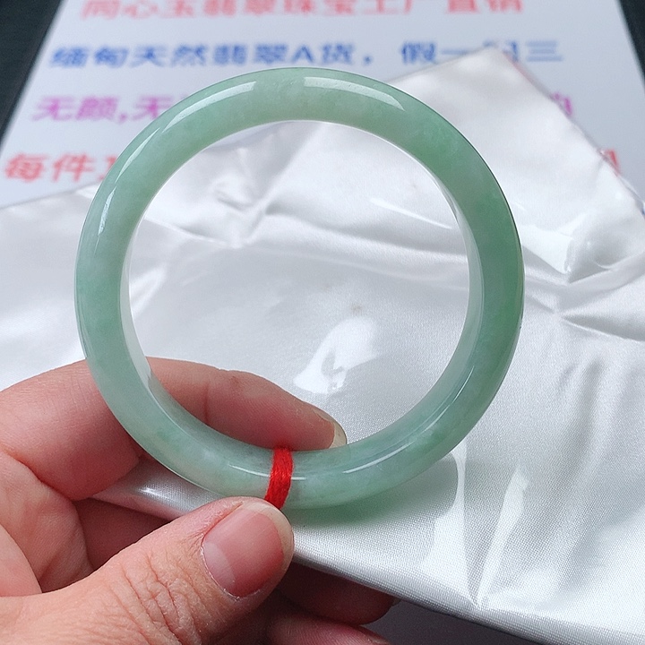 翡翠手镯未镶嵌翡翠028