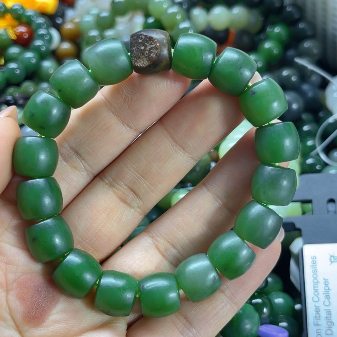 手链未镶嵌和田玉