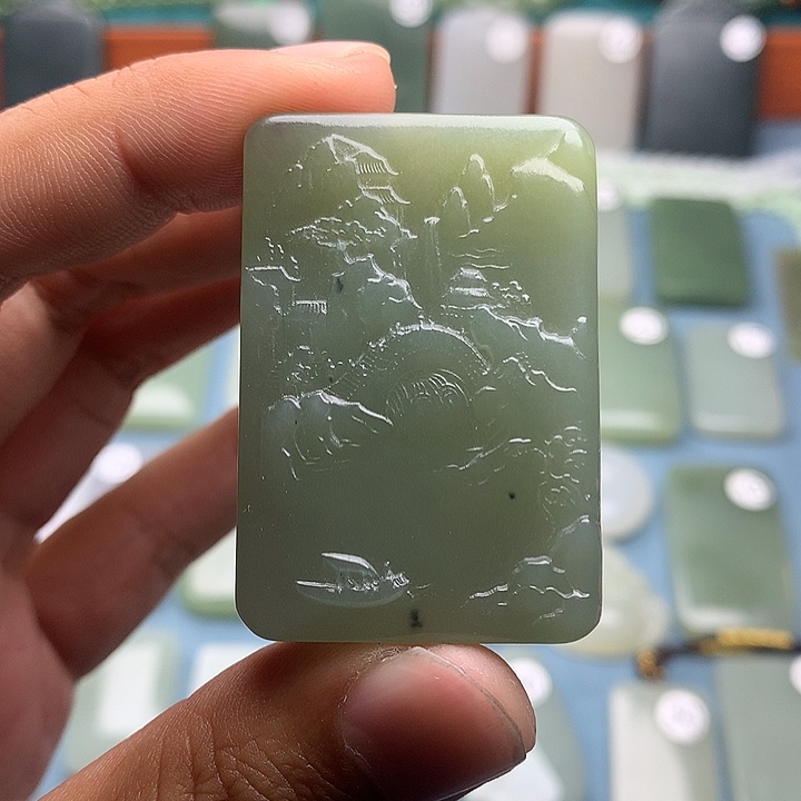 和田玉颈饰未镶嵌