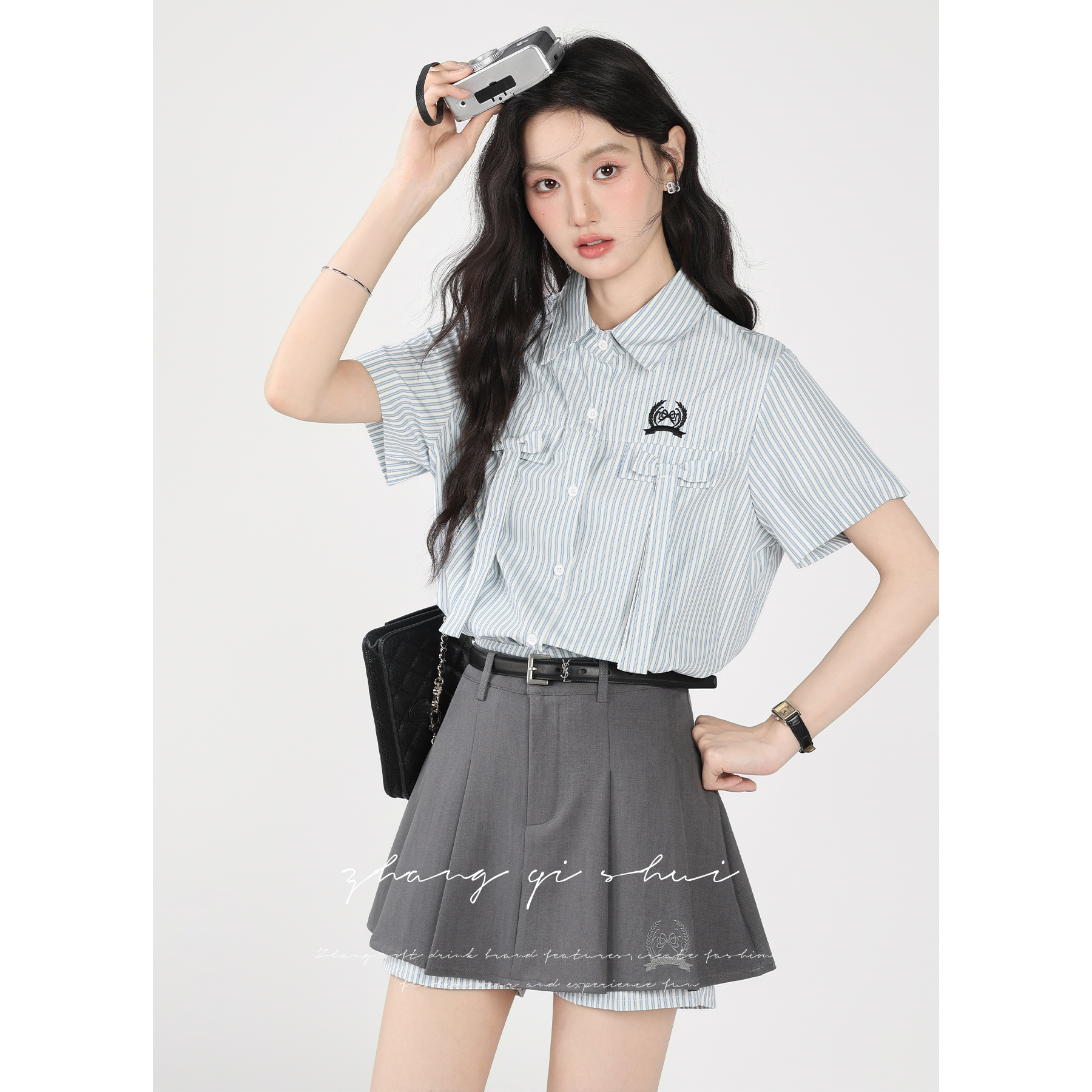 张汽水《柏林学院》条纹短袖衬衫女学院风刺绣设计感上衣Z15629