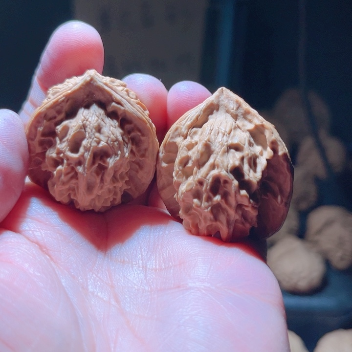 侠***哥文玩核桃吊坠文玩