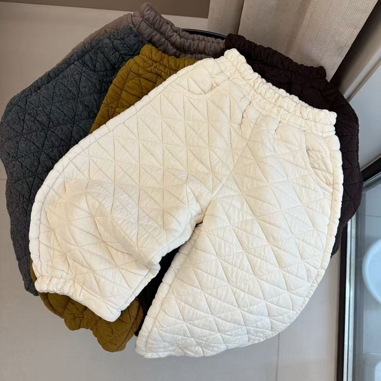 8585纯棉儿童夹棉加厚运动裤