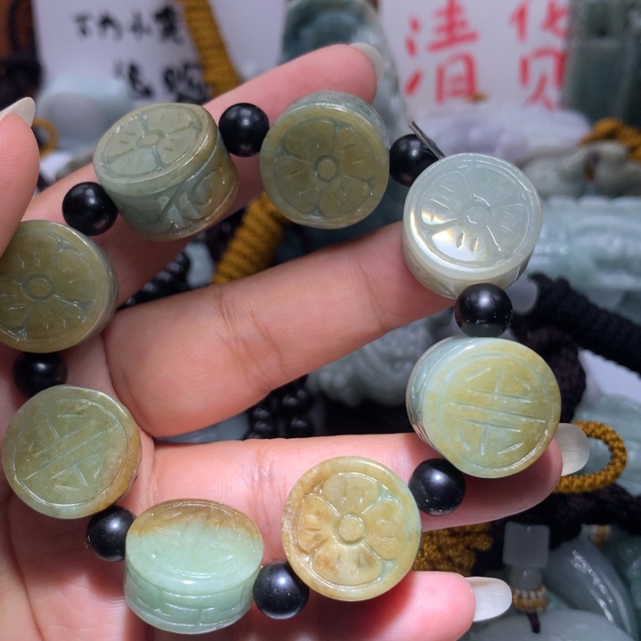 翡翠未镶嵌颈饰保真天然A货翡翠